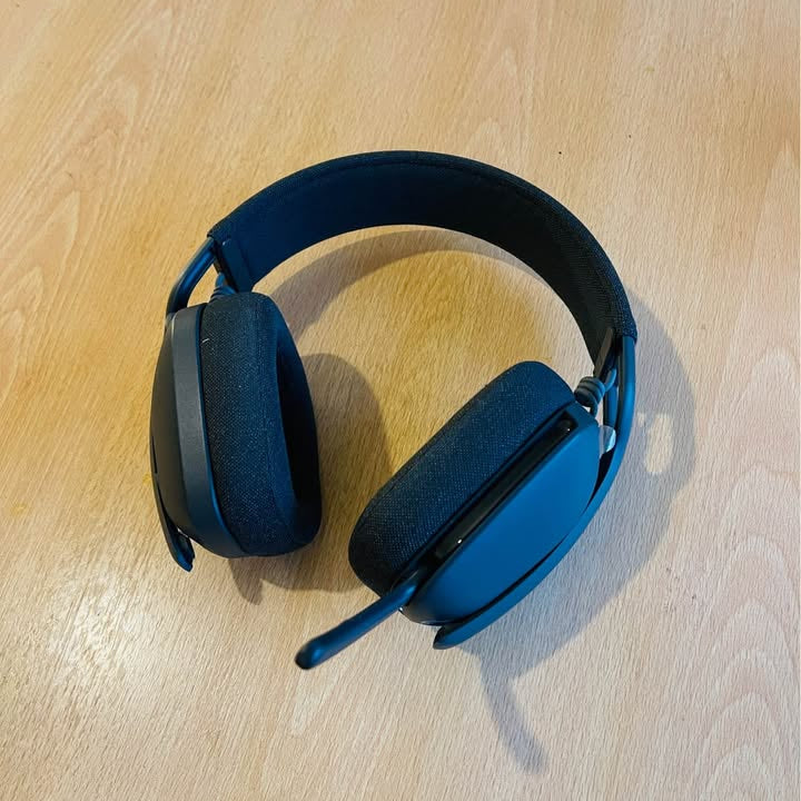 Logitech Zone Vibe 100 Wireless Headphones